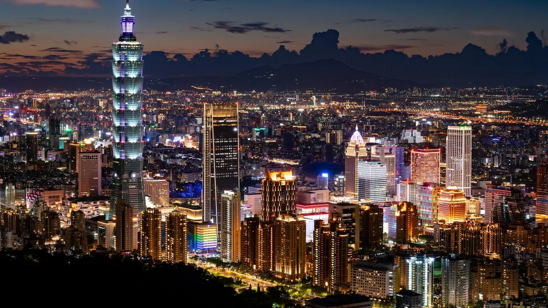 COSTA SERENA İLE HONG KONG & TAYVAN & JAPONYA Emirates Hava Yolları İle 11 Gece