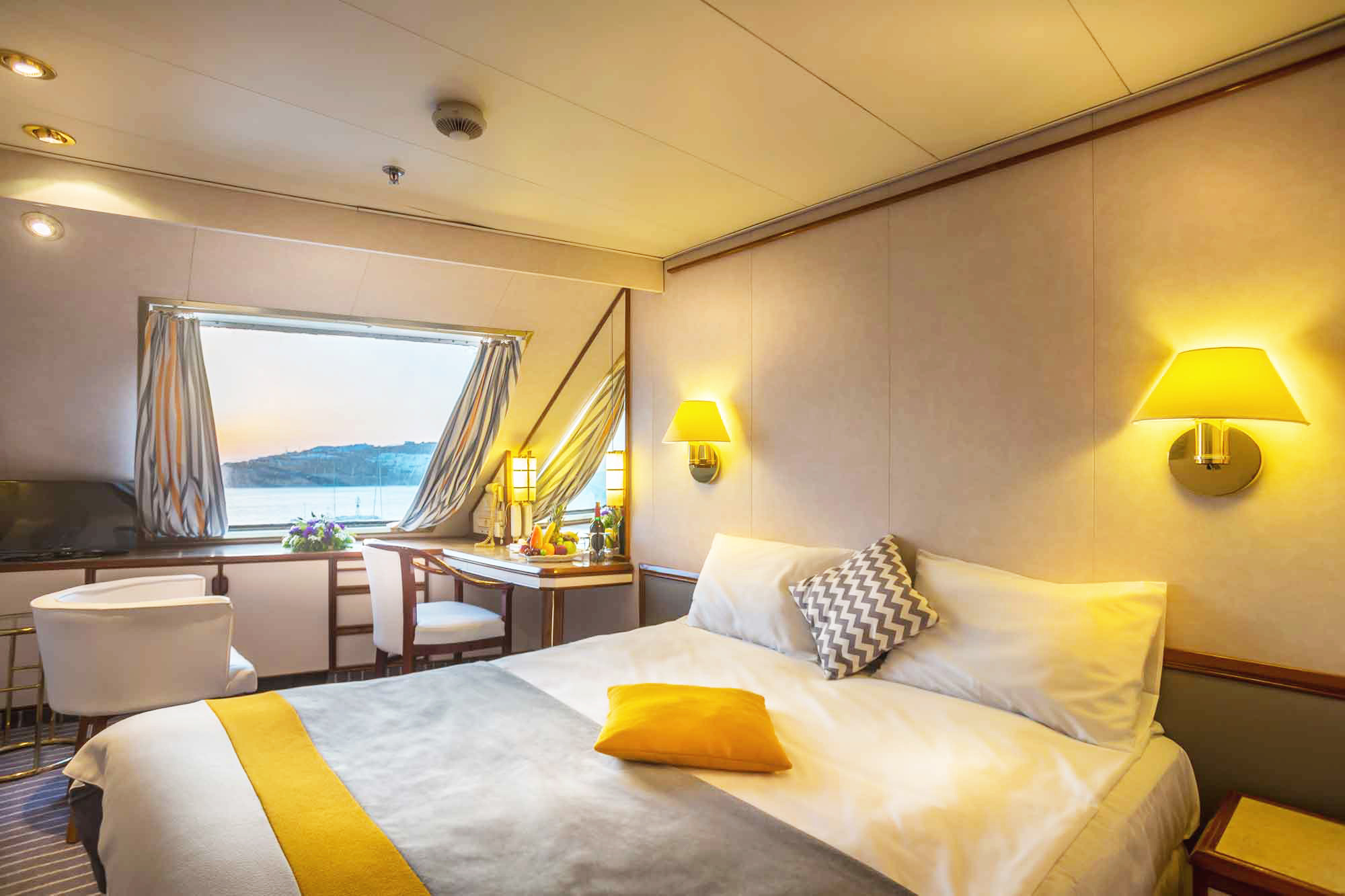 M/V Gemini Kuşadası Çıkışlı Yunan Adaları (4 Gece 5 Gün)