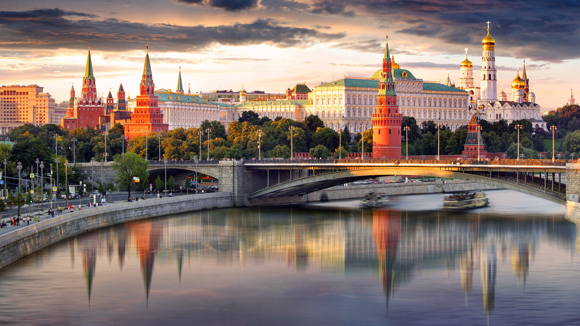 ST. PETERSBURG & MOSKOVA Pegasus Hava Yolları ile 5 Gece